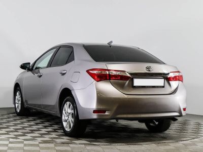 Toyota Corolla, 1.6 л, CVT, 2018 фото 9