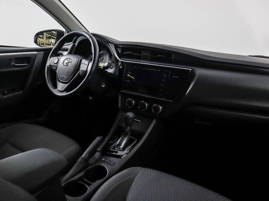 Toyota Corolla, 1.6 л, Вариатор, 2018 фото 11