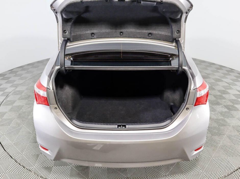 Toyota Corolla, 1.6 л, Вариатор, 2018 фото 1