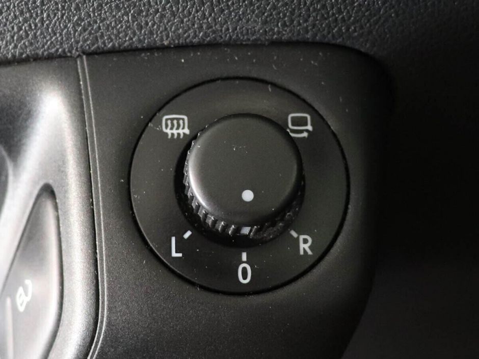 Volkswagen Polo, 1.6 л, АТ, 2016 фото 13