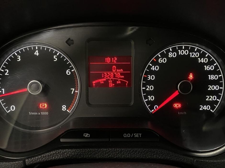 Volkswagen Polo, 1.6 л, МТ, 2012 фото 2