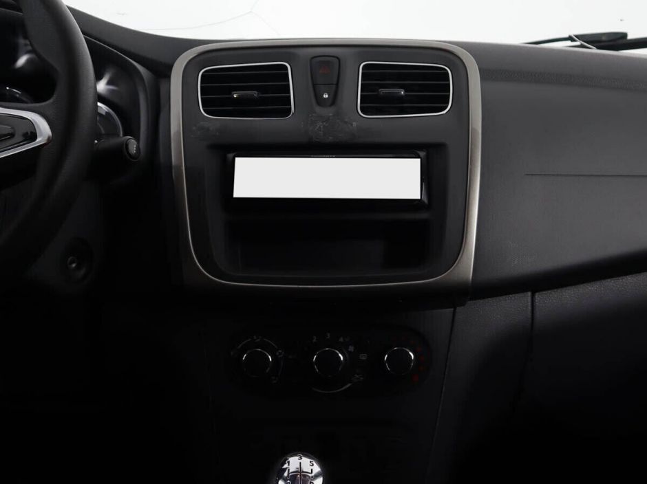 Renault Logan, 1.6 л, МТ, 2019 фото 14