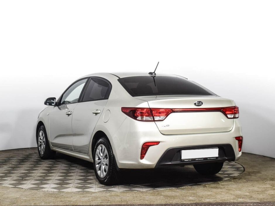 Kia Rio, 1.6 л, АТ, 2019 фото 9
