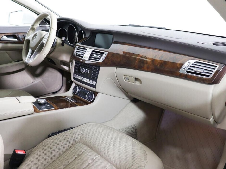 Mercedes-Benz CLS, 3.0 л, АТ, 2012 фото 2