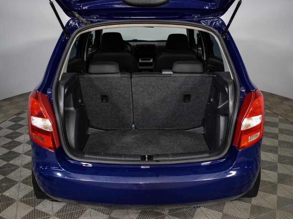 Skoda Fabia, 1.2 л, МТ, 2011 фото 1