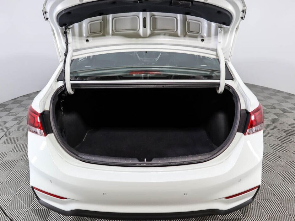 Hyundai Solaris, 1.6 л, АТ, 2017 фото 1