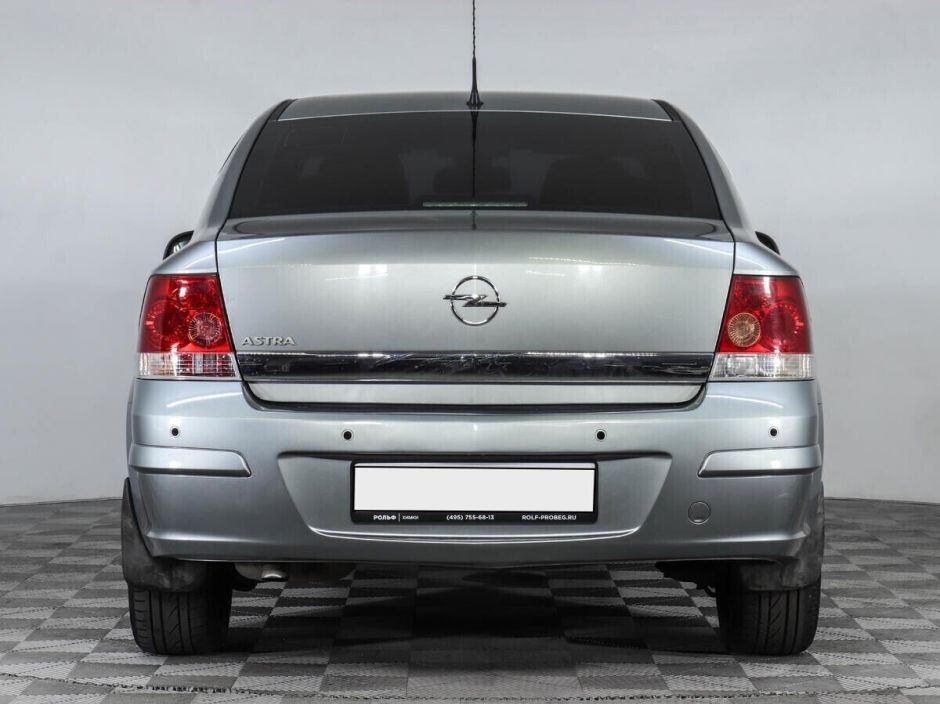 Opel Astra, 1.8 л, МТ, 2012 фото 8