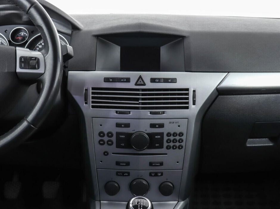 Opel Astra, 1.8 л, МТ, 2012 фото 14