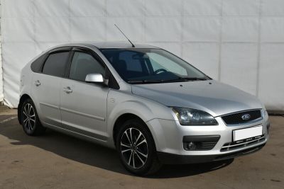 Ford Focus, 1.8 л, МКПП, 2006 фото 5