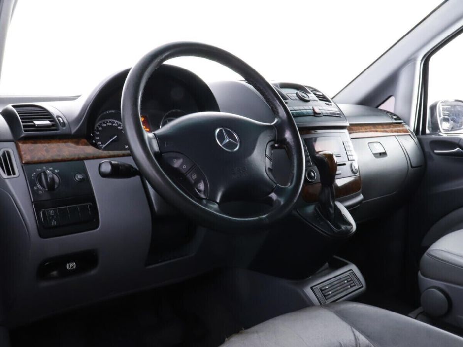 Mercedes-Benz Viano, 3.5 л, АТ, 2010 фото 7