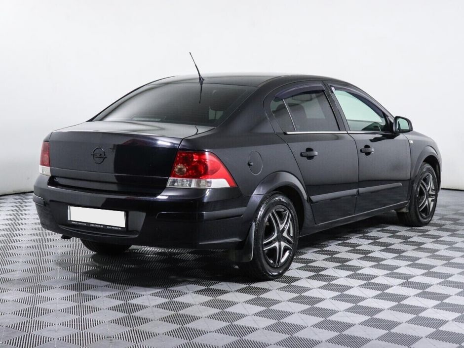 Opel Astra, 1.8 л, АТ, 2011 фото 8