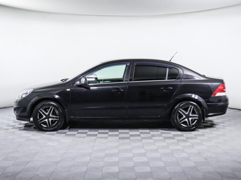 Opel Astra, 1.8 л, АТ, 2011 фото 10