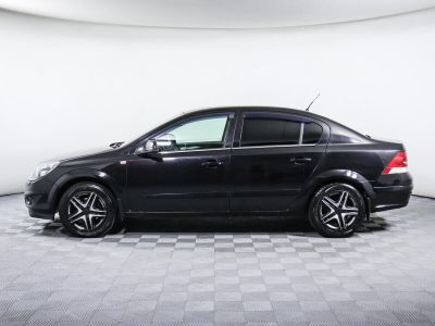 Opel Astra, 1.8 л, АКПП, 2011 фото 10