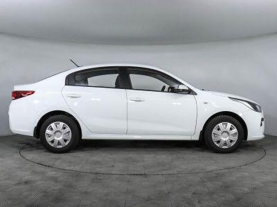 Kia Rio, 1.6 л, АКПП, 2018 фото 6