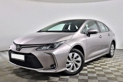 Toyota Corolla, 1.6 л, CVT, 2019 фото 3