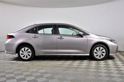 Toyota Corolla, 1.6 л, CVT, 2019 фото 6