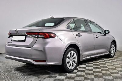 Toyota Corolla, 1.6 л, CVT, 2019 фото 7