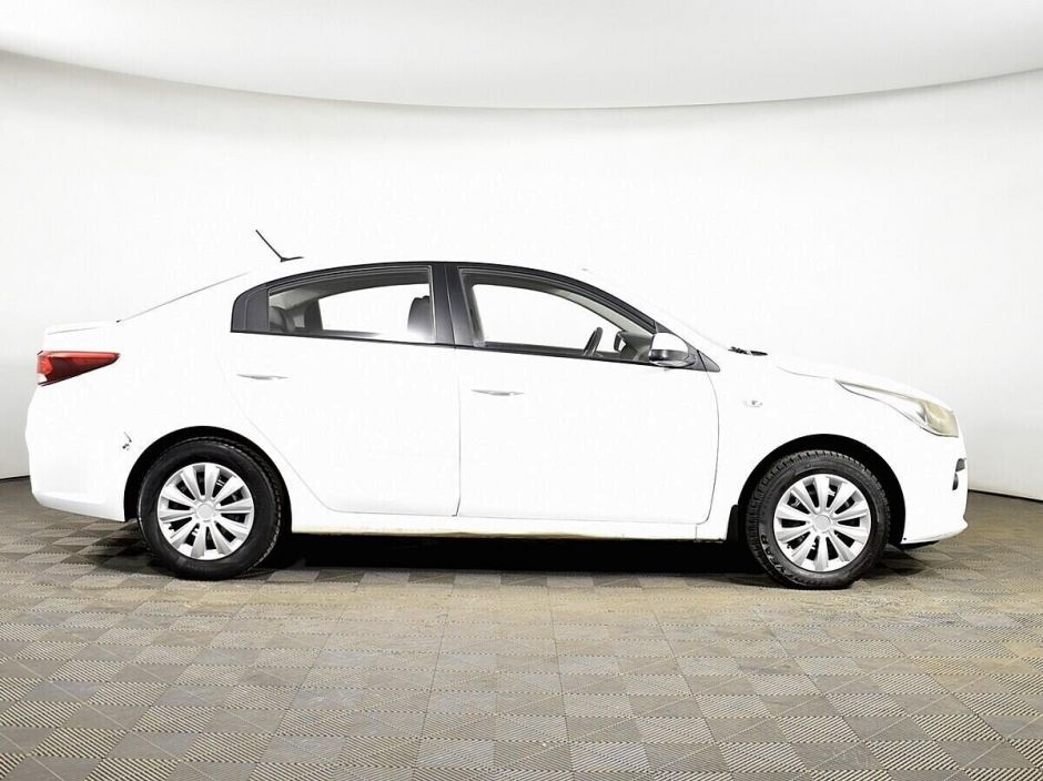 Kia Rio, 1.4 л, АТ, 2018 фото 6