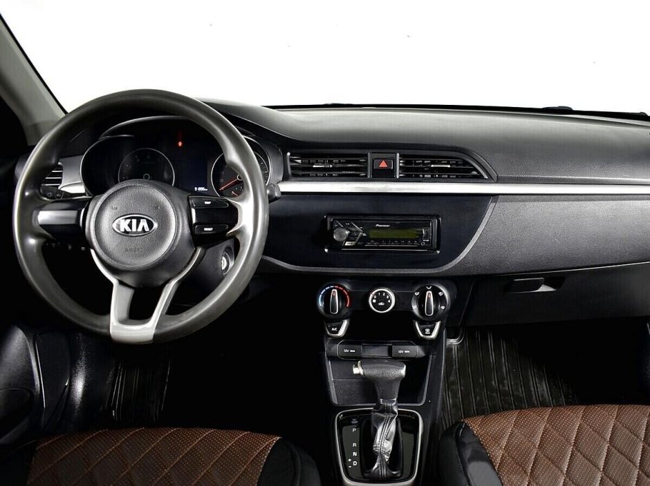 Kia Rio, 1.4 л, АТ, 2018 фото 15