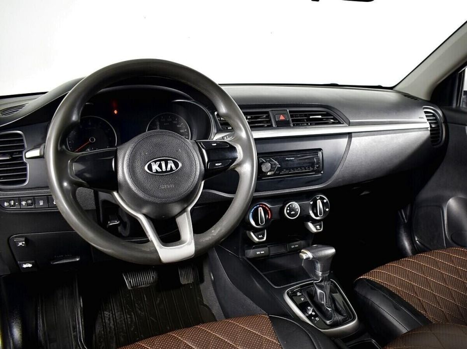 Kia Rio, 1.4 л, АТ, 2018 фото 17