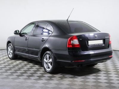 Skoda Octavia, 1.4 л, МКПП, 2009 фото 9