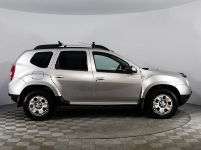 Renault Duster, 2.0 л, АКПП, 2014 фото 8