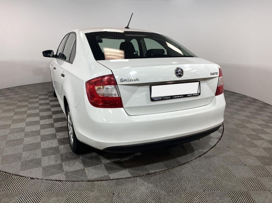 Skoda Rapid, 1.6 л, МТ, 2015 фото 9
