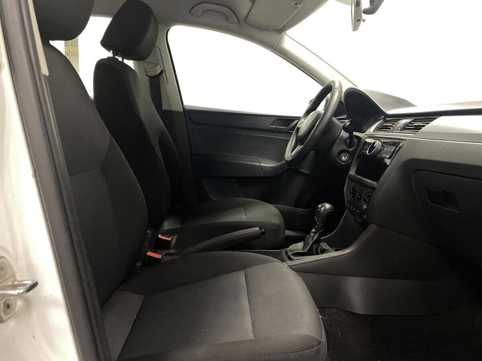 Skoda Rapid, 1.6 л, МТ, 2015 фото 14