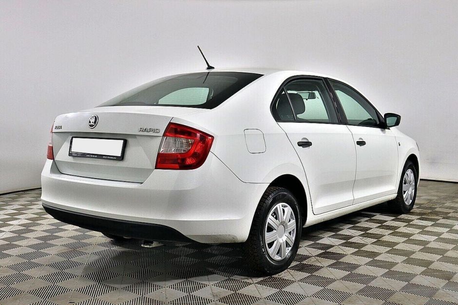 Skoda Rapid, 1.6 л, МТ, 2015 фото 7