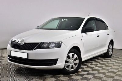 Skoda Rapid, 1.6 л, МКПП, 2015 фото 3