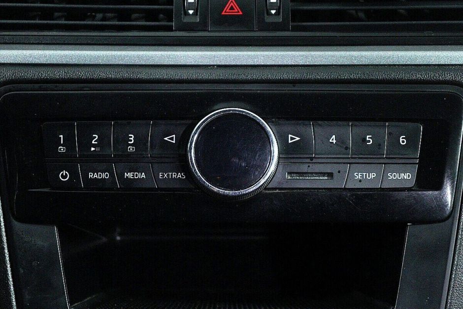 Skoda Rapid, 1.6 л, МТ, 2015 фото 16