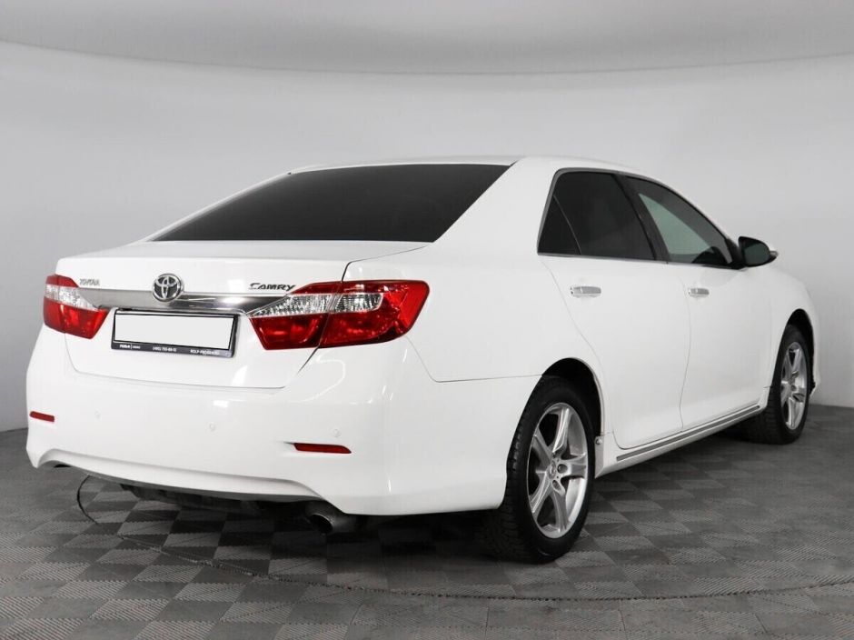 Toyota Camry, 2.5 л, АТ, 2012 фото 7