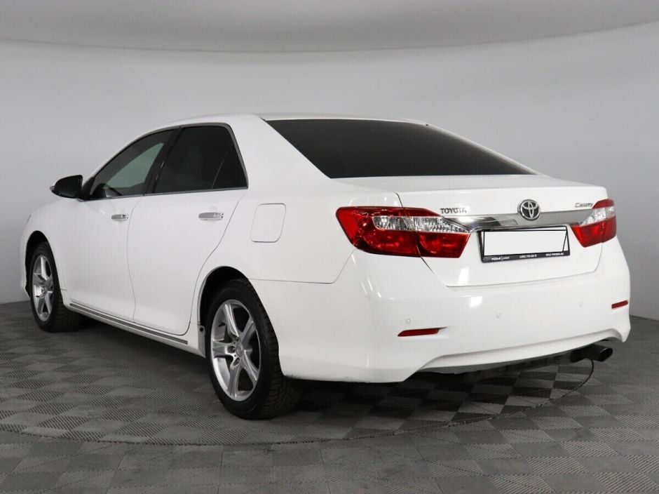 Toyota Camry, 2.5 л, АТ, 2012 фото 9