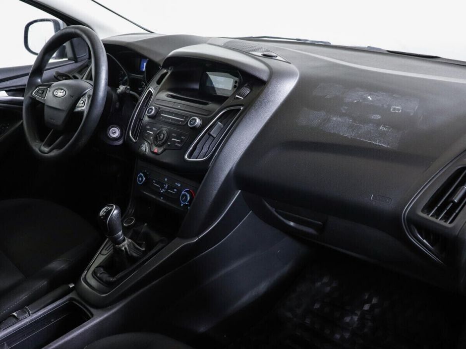 Ford Focus, 1.6 л, МТ, 2016 фото 2