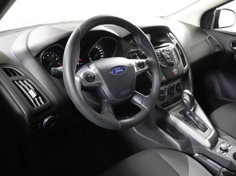 Ford Focus, 1.6 л, Робот, 2013 фото 2