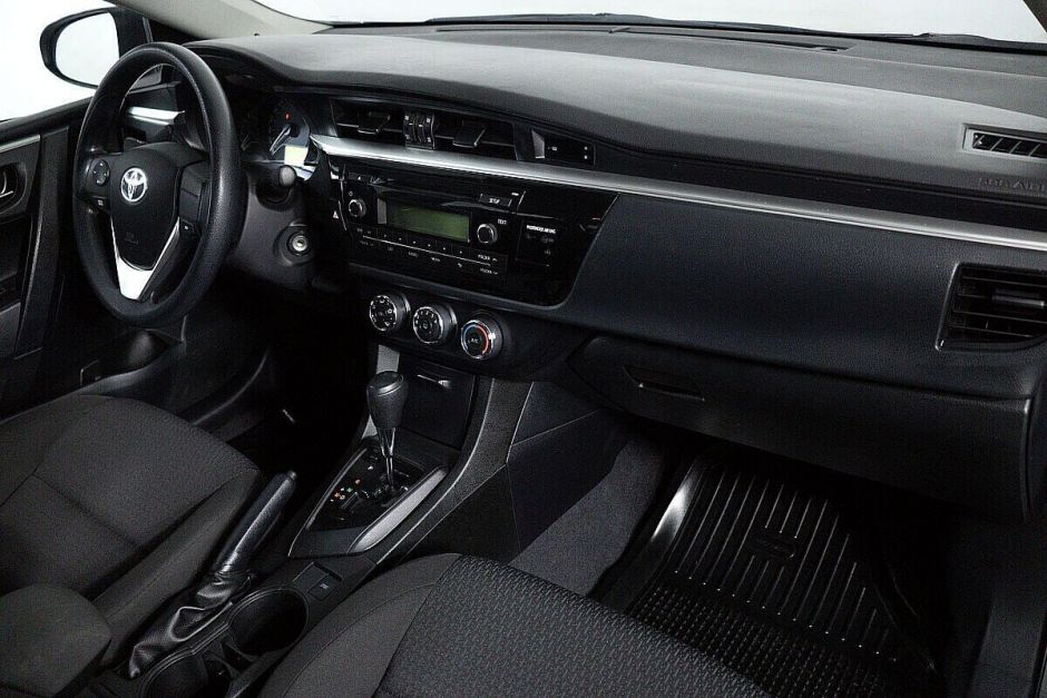 Toyota Corolla, 1.6 л, Вариатор, 2014 фото 12