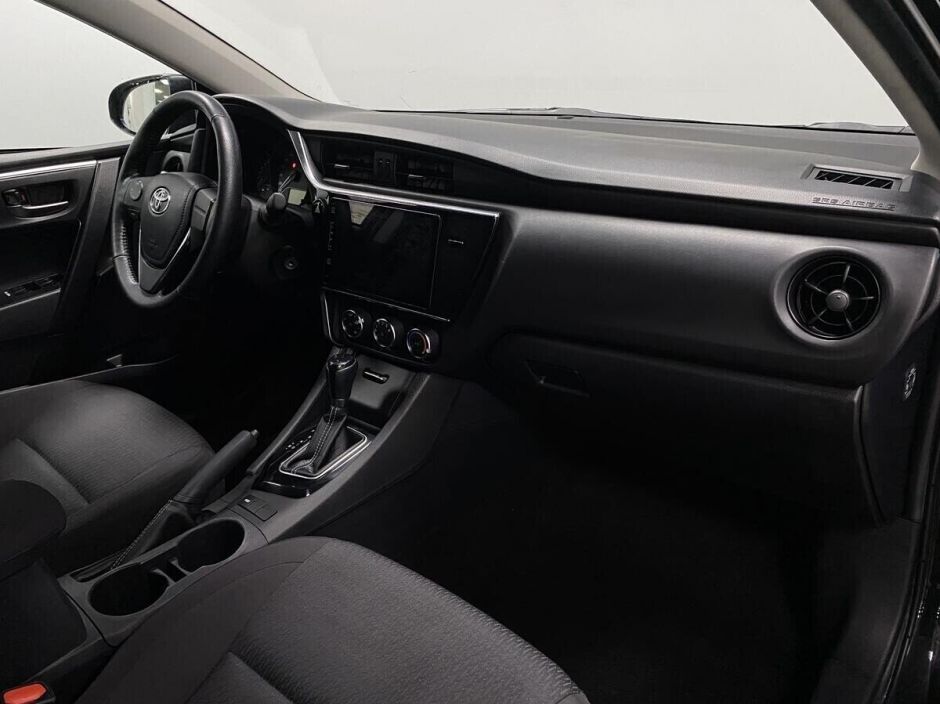 Toyota Corolla, 1.6 л, Вариатор, 2018 фото 14