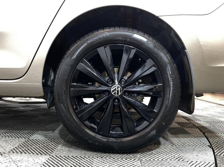 Volkswagen Polo, 1.4 л, Робот, 2022 фото 1