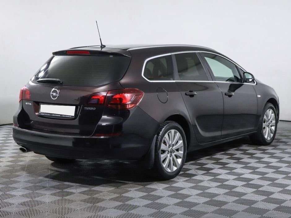 Opel Astra Cosmo, 1.6 л, АТ, 2012 фото 7