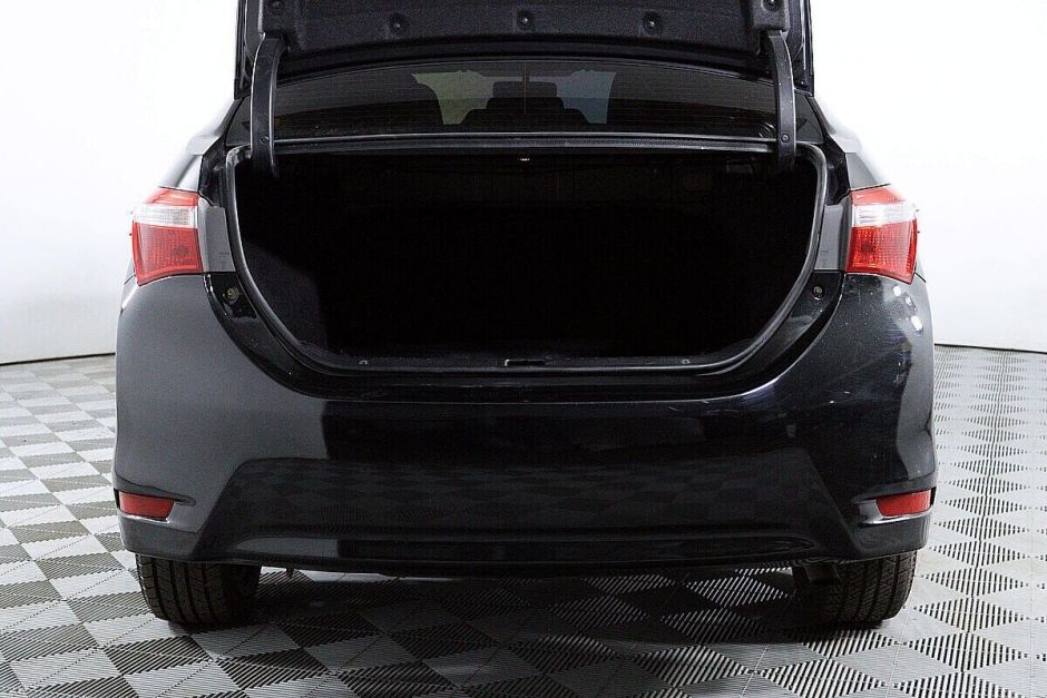 Toyota Corolla, 1.6 л, МТ, 2013 фото 11