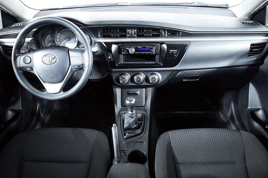 Toyota Corolla, 1.6 л, МТ, 2013 фото 15