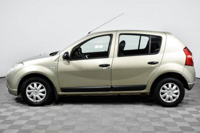 Renault Sandero, 1.6 л, АКПП, 2011 фото 10