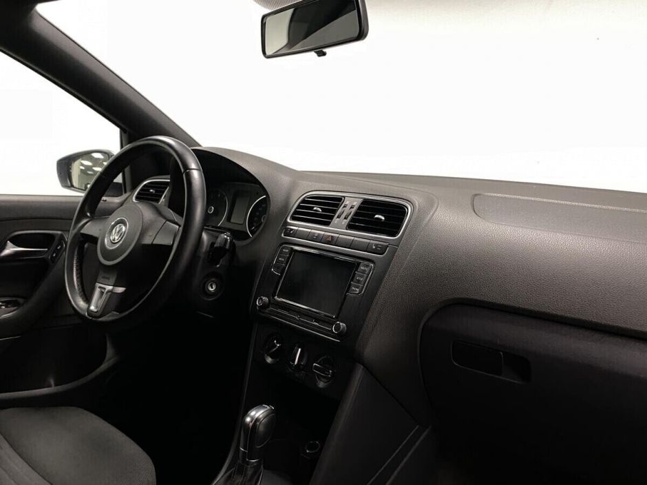 Volkswagen Polo, 1.4 л, Робот, 2012 фото 13