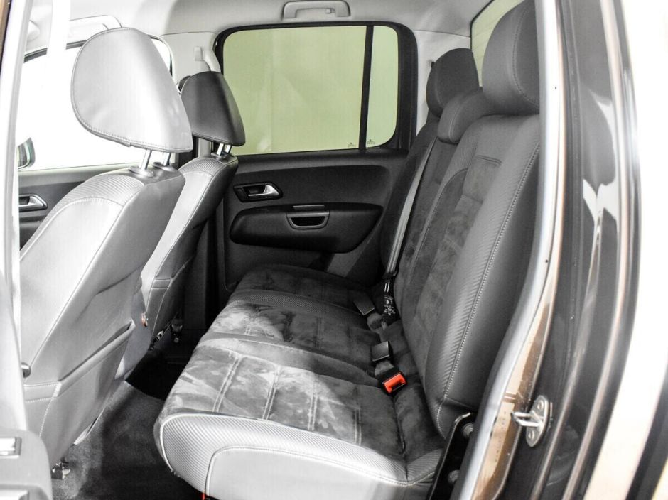 Volkswagen Amarok, 2.0 л, АТ, 2016 фото 1