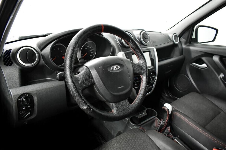 LADA (ВАЗ) Granta, 1.6 л, МТ, 2016 фото 2