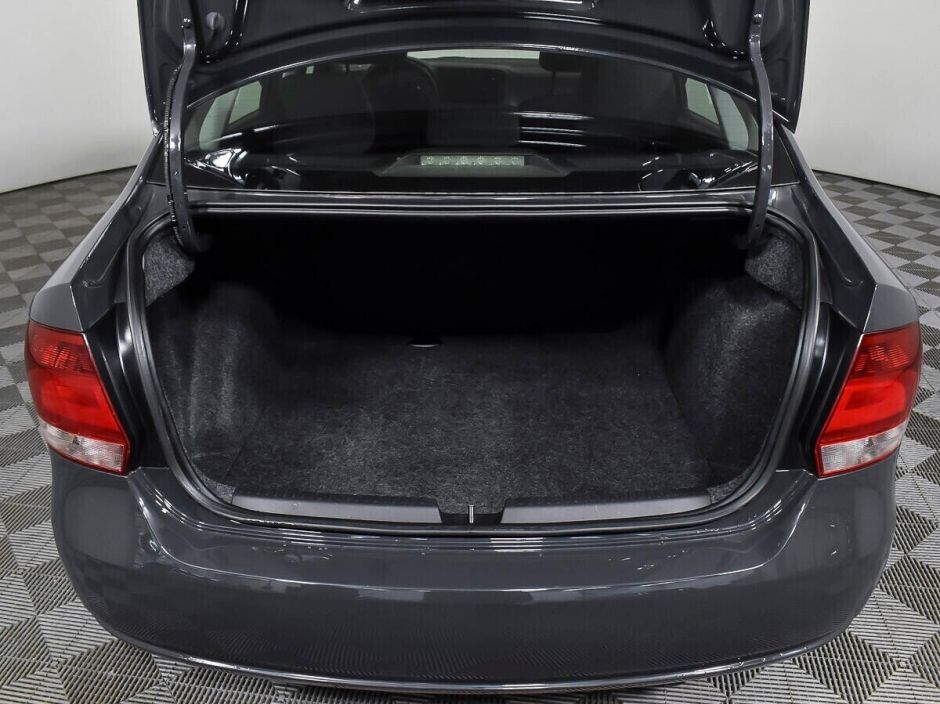 Volkswagen Polo, 1.6 л, МТ, 2014 фото 12