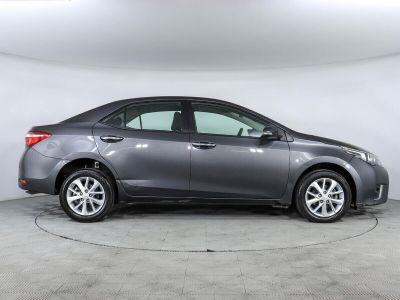 Toyota Corolla, 1.6 л, CVT, 2015 фото 6