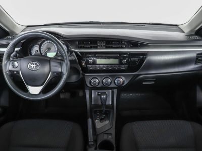 Toyota Corolla, 1.6 л, CVT, 2015 фото 13