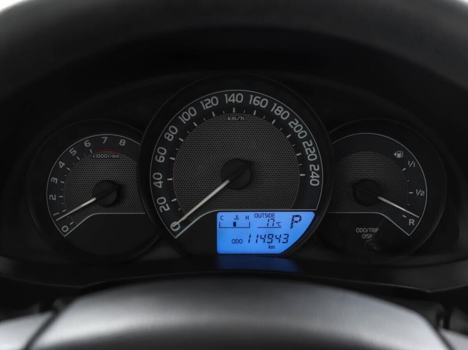 Toyota Corolla, 1.6 л, Вариатор, 2015 фото 15