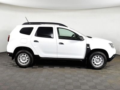 Renault Duster, 1.6 л, МКПП, 2021 фото 6